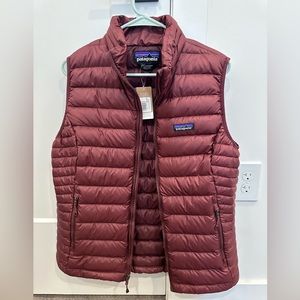 Maroon Patagonia down vest NWT